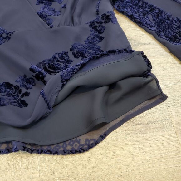 Y2K Silk Blend Burnout Velvet Babydoll Top Flared Sleeve Whimsigoth Fairy Grunge - Picture 10 of 12